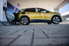 Volkswagen vrea să con­stru­iască şase fa­brici de baterii în Europa până în 2030. Va desfiinţa 4.000 de locuri de muncă
