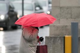 Avertizare meteo de vreme rece, precipitații și vânt, valabilă până marți. Frig și în Capitală