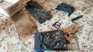 Unui bărbat din Baia Mare i-a explodat telefonul în timp ce se afla la încărcat: "Depun plângere la OPC Maramureș”