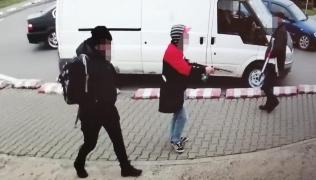 Un bărbat a ameninţat cu puşca oamenii în parcarea unui supermarket din Bucureşti