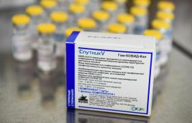UE anunţă că nu există discuții pentru a cumpăra Sputnik V, vaccinul rusesc COVID-19