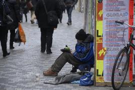 Patru români din Austria, deghizați în cerșetori, au dat spargeri de 65.000 de euro. Bărbații au fost arestați