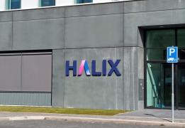 Marea Britanie nu va primi nicio doză de vaccin produs în UE dacă AstraZeneca nu-și îndeplinește angajamentele