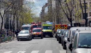 Împușcături în fața unui spital din Paris. Un mort şi un rănit, atacatorul a fugit pe o motocicletă