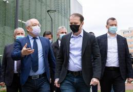 Premierul Florin Cîțu alături de primarul municipiului Cluj-Napoca, Emil Boc