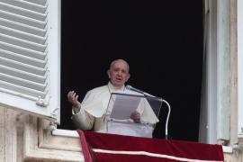 Papa Francisc, îngrijorat de activităţile militare din Ucraina