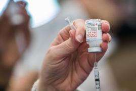 O femeie din Galaţi, în şoc anafilactic la cinci minute după vaccinarea cu Moderna
