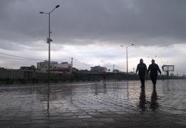 Vremea 3 aprilie. Început de weekend cu ploi frig și ninsori