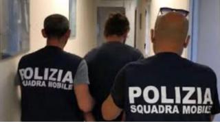 Românul intenţiona să fure din locuinţa tinerei, dar a ajuns să o batjocorească