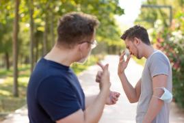 Un bărbat din Mallorca a fost arestat pentru că a infectat 22 de persoane cu Covid-19.