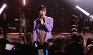 Calvarul unui tânăr care a intrat accidental și a rămas captiv într-un reality show cu trupe de băieți din China:„E cel mai nefericit sclav plătit”