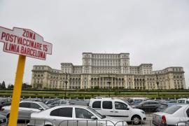 Primul centru de vaccinare de tip drive-through organizat de ASSMB in Piata Constitutiei, in Bucuresti, 29 aprilie 2021