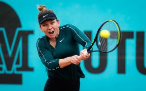 Simona Halep în timpul antrenamentelor, la Mutua Madrid Open