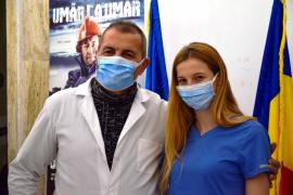 Tată și fiică, umăr la umăr în lupta împotriva COVID-19