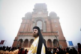 Răspunsul Bisericii la cerinţa premierului Cîţu, de a se implica mai mult în campania de vaccinare