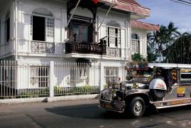 Un tânăr de 28 de ani a murit, după ce a fost pedepsit să facă un exerciţiu de 300 de ori pentru că a încălcat carantina, în Filipine