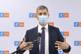 Dan Barna, lider USR, în timpul unei conferinţe de presă