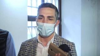 Valeriu Gheorghiţă a vaccinat turişti, la Bran: "Pandemia nu a trecut şi oricând putem să avem derapaje dacă nu suntem atenţi"