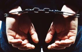 Bărbatul reţinut în Bucureşti are 23 de ani