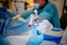 Tratament nou pentru bolnavii COVID-19