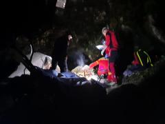 Tânăr găsit tăiat în masivul Postăvarul, la Peștera de Lapte. Băiatul de 23 de ani trebuia să fie în carantină