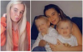 Jade Roberts își ține în brațe cei doi copii mici