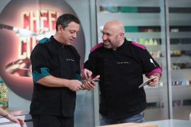 Chefi la cuţite, astăzi, de la 20:30, la Antena 1: Chefii Bontea, Dumitrescu și Scărlătescu pun în joc amulete valoroase: ”Este haos”