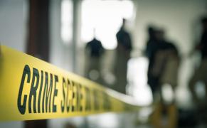 În imagine: Perimetru înconjurat la faţa locului