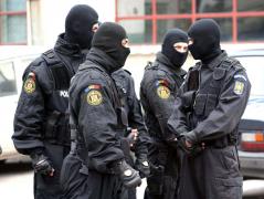 Zece polițiști de la Înmatriculări Timișoara, ridicați pentru că ar fi luat mită 100.000 de lei în 4 luni