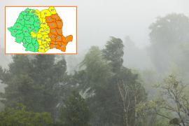 Alerte cod galben și portocaliu de vreme severă în jumătate de țară. Ploi, grindină și vijelii până miercuri noapte