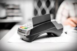 Managerul unei bănci, acuzat de delapidare. Bărbatul, care ar fi plecat acasă cu 60.000 de euro, a fost plasat sub control judiciar