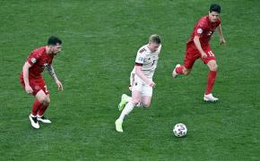 De Bruyne (în alb) a făcut diferenţa în favoarea Belgiei