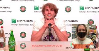 VIDEO Un jurnalist şi-a pierdut temporar acreditarea de la Roland Garros. Incidentul petrecut la conferinţa lui Zverev