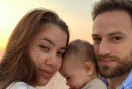 Indiciile ascunse pe care tânăra mămică ucisă de soţul său grec le scria în jurnalul său secret. Femeia trăia o adevărată dramă alături de bărbatul pe care îl iubise