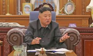 Nord-coreeni, cu "inima frântă" din cauza scăderii în greutate a liderului Kom Jong-un