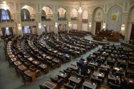 Parlamentul a decis că infracţiuni precum traficul de persoane, proxenetismul sau sclavia nu se pot prescrie