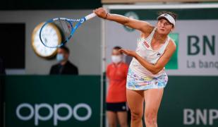 Irina Begu a învins-o pe croata Petra Martic la Wimbledon