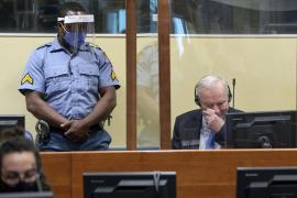 Ratko Mladic, fostul şef militar din Bosnia, condamnat la închisoare pe viaţă