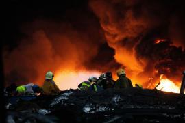 Un bărbat a aruncat în aer apartamentul în care locuia cu familia de teamă că va fi părăsit de parteneră, în Anglia