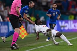 Fanii englezi cer rejucarea finalei EURO 2020. Suporterii îi acuză pe italieni de 