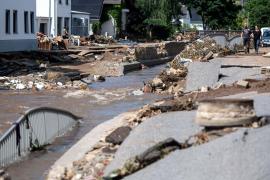 Bilanţul devastator continuă să crească, în urma inundaţiilor din vestul Europei. 160 de morţi în Germania şi Belgia: "Sunt atât de mulţi oameni morţi. Este un dezastru"