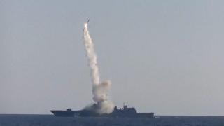 VIDEO. Rusia a testat cu succes racheta hipersonică Zircon. Putin susține că nu poate fi oprită de scuturile anti-rachetă ale SUA