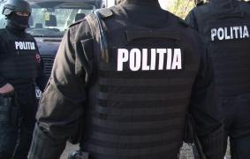 O mamă şi fiica ei de 16 ani, atacate cu cuţitul şi sechestrate în casă de socrul furios, în Piteşti