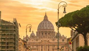 Vaticanul dezvăluie în premieră detalii despre proprietăţile imobiliare