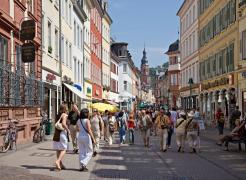 Germania ar putea impune restricţii celor care aleg să nu se imunizeze