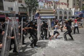 Preşedintele Tunisiei l-a demis pe premier şi a lăsat parlamentarii fără imunitate, după protestele violente pe fondul agravării crizei Covid