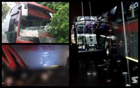 18 persoane au murit, iar alte 30 au fost rănite, după ce un TIR a intrat într-un autobuz staţionat lângă autostradă plin cu muncitori, în India