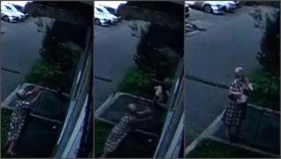 Momentul în care o bunică prinde şi salvează un bebeluş căzut de la etajul doi, în Rusia. Tatăl i-a dat bani drept mulţumire