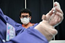 Specialiştii OMS recomandă, în continuare, vaccinarea anti-Covid la scară largă