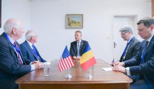 Klaus Iohannis, întrevedere cu senatorii care conduc delegația Congresului SUA la Summitul I3M